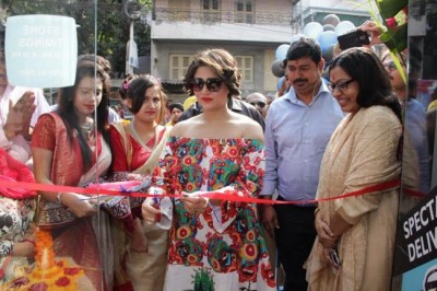 Swastika opens Titan Eyeplus new store at Tollygunge in Kolkata