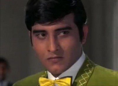 India mourns the death of charismatic actor Vinod Khanna