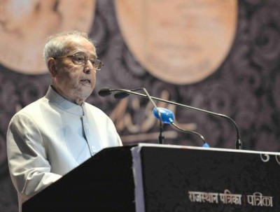 President of India pays homage to Giani Zail Singh on his birth anniversary