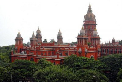 Madras HC adjourns hearing on MLA disqualification case to November 2  