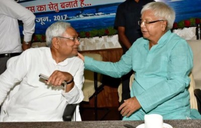 Corruption charges are baseless, Lalu says on Nitish Kunmar's resignation