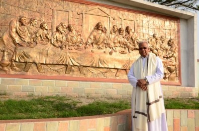 Bandel Church goes green this Christmas