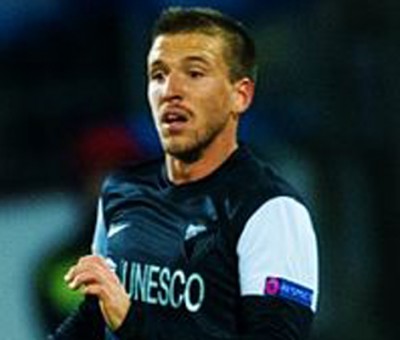 VfL Wolfsburg signs Ignacio Camacho