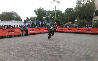 KTM organizes a spectacular stunt show in Chittoor