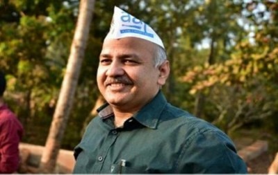 Delhi: Kejriwal lauds deputy Manish Sisodia for strengthening education