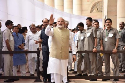 PM Modi greets Ravi Shankar Prasad on his birthday