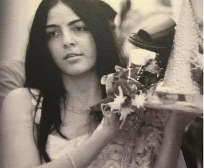 Shah Rukh Khan posts Shanelle's picture, reveals connection with Smiriti Irani and her husband