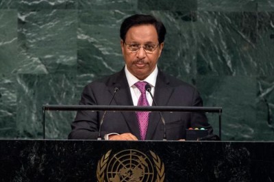 Kuwait to host donors conference on rebuilding Iraq, Prime Minister tells UN Assembly   