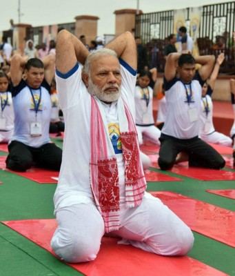 Shortage of 3 lakh yoga instructors in India: ASSOCHAM