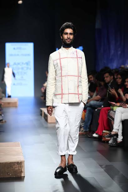 LFW: Models walk the ramp for designers Abraham & Thakore