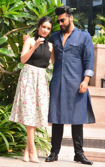 Shraddha Kapoor, Arjun Kapoor visit Kolkata, promote Half Girlfriend 
