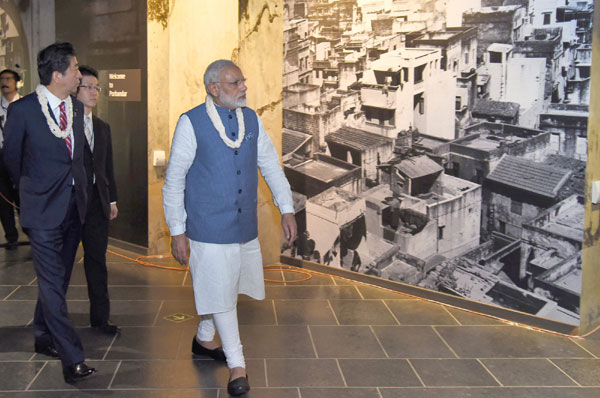 Narendra Modi and the Prime Minister of Japan, Mr. Shinzo Abe at Ground Breaking ceremony of Mumbai-Ahmedabad High Speed Rail Project
