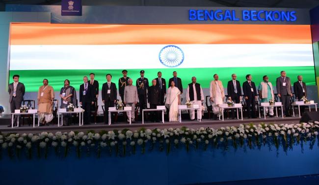 Pranab Mukherjee lighting the inaugural lamp at the Bengal Global Business Summit in Kolkata