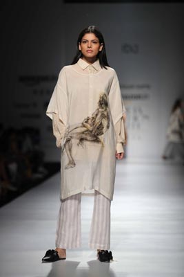 Aartivijay Gupta showcases her collections at Amazon India Fashion Week