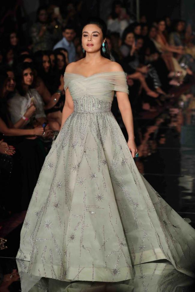 Preity Zinta walks ramp for designer Falguni Shane Peacock in Lakme Fashion Week