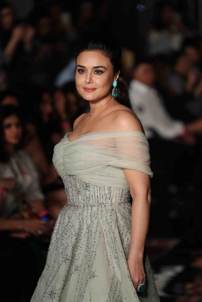 Preity Zinta walks ramp for designer Falguni Shane Peacock in Lakme Fashion Week