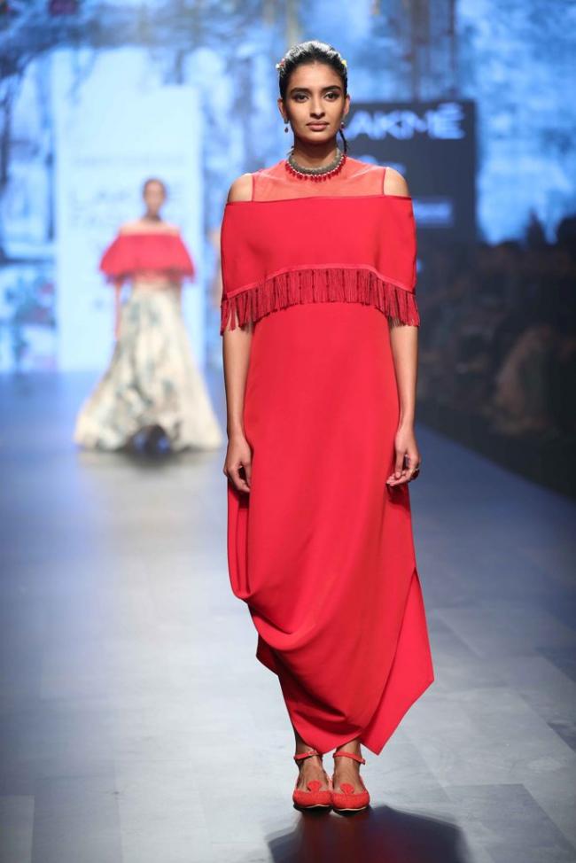 LFW day 4: Designer Tarun Tahiliani displays his collection