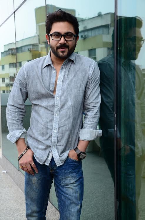 Kolkata: Actors Abir, Mimi and Soham glam up FBB flagship store launch