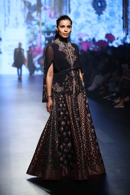 LFW day 4: Designer Tarun Tahiliani displays his collection
