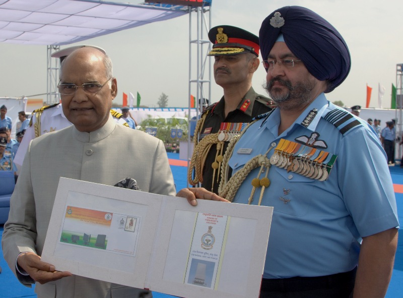 Air Chief Marshal B.S. Dhanoa  calla on President  Ram Nath Kovind  