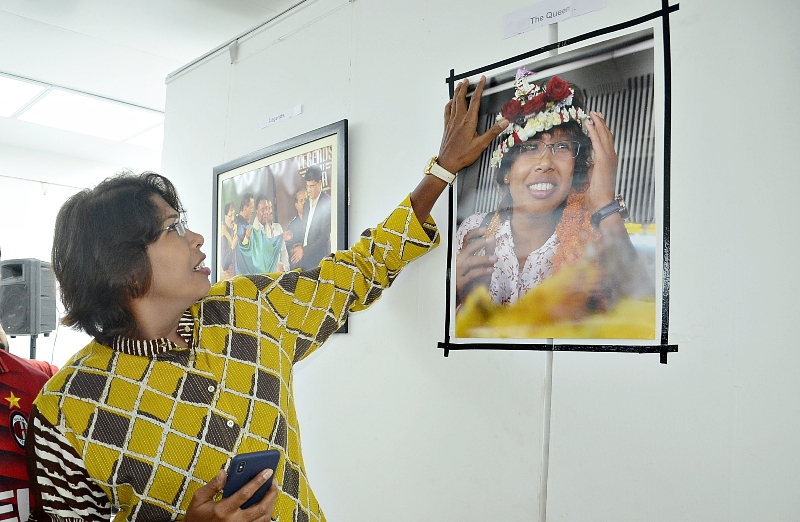 Prasun Banerjee, Jhulam Goswami inaugurate exhibition Sports Flashback