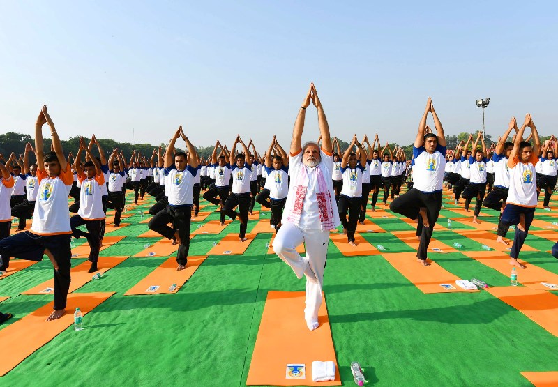  PM Modi performs Yoga on International Yoga Day in Dehradun