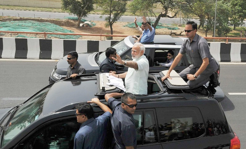 UP CM Adityanath, Governor Ram Naik welcome PM Modi at Baghpat