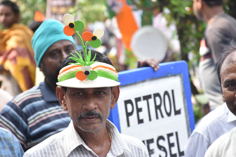 Kolkata: TMC protest against fuel price hike