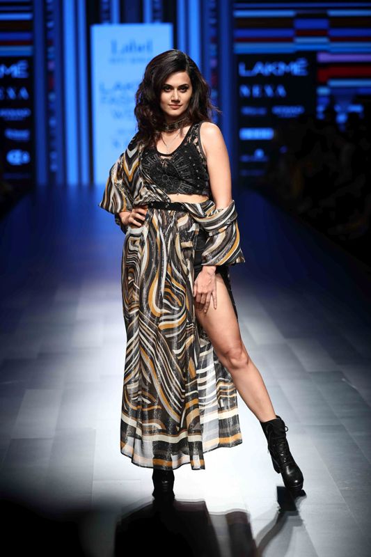 Bollywood actress Taapsee Pannu sizzles LFW ramp