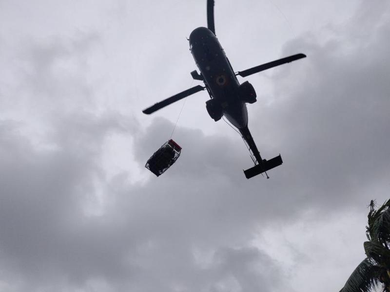 Indian Navy mounts rescue operations in flood-hit Kerala