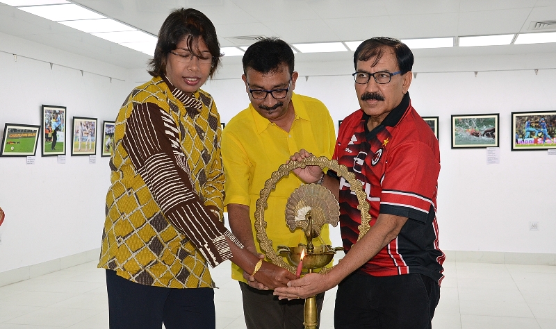 Prasun Banerjee, Jhulam Goswami inaugurate exhibition Sports Flashback