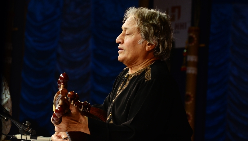 Sarod Maestro Ustad Amjad Ali Khan captures hearts in Kolkata with captivating performance 
