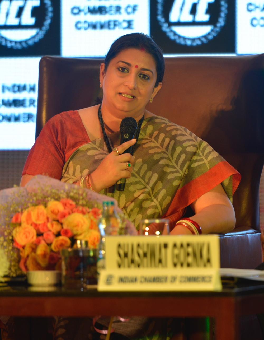 Smriti Irani visits Kolkata, holds interactive session on textile ministry