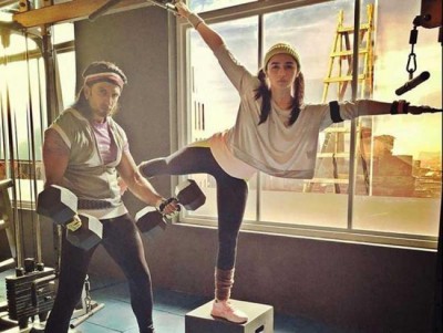  Gully Boy actors Ranveer, Alia spend time at gym