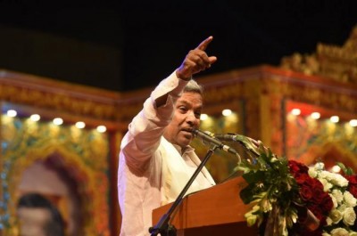 Karnataka poll results: Congress' Siddaramaiah leads in one seat, trails in other