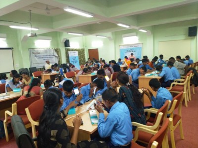 mjunction, Chhattisgarh provide education using mobile phones to visually-impaired students