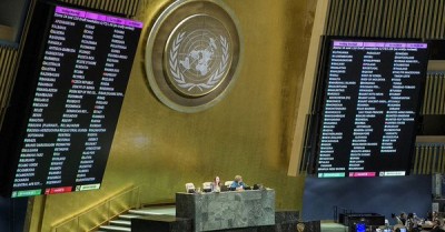 General Assembly officially adopts roadmap for migrants to improve safety, ease suffering