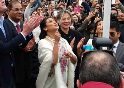 Indian film festival of Melbourne begins on a high with Rani Mukerji hoisting the tricolour 