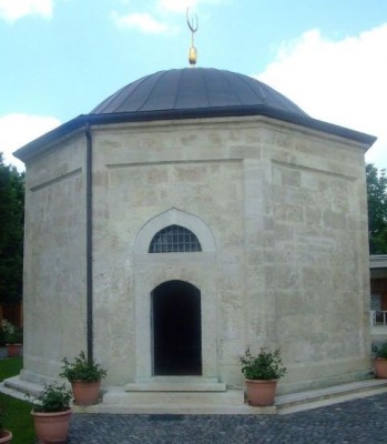 GÃ¼l Baba tomb in Budapest attracts thousands