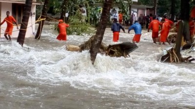 IMD issues fresh rain alert in flood affected Kerala