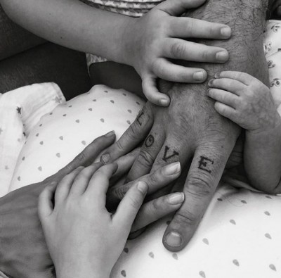 Robbie Williams, Ayda Field welcome third child