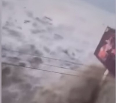 Indonesia: Tsunami hits Palu after strong earthquake