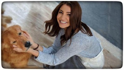 Anushka Sharma poses with 'gorge'-faced dog