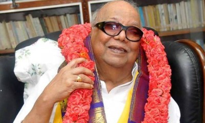 DMK moves HC over TN govt's denial to bury Karunanidhi's mortal remains at Marina beach