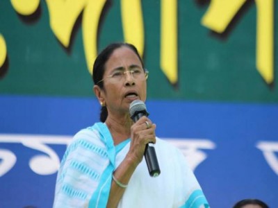 Mamata Banerjee pays tribute to Rabindranath Tagore on birth anniversary