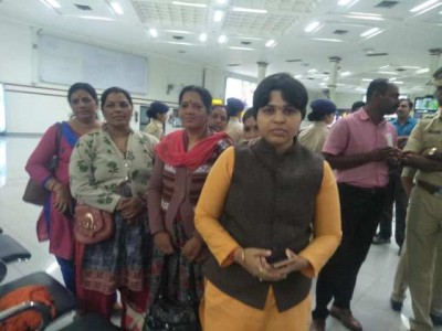 Sabarimala Temple reopens, Trupti Desai still stuck in airport