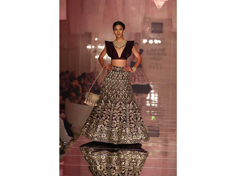 Katrina Kaif graces Lakme Fashion Week in Manish Malhotra's costume