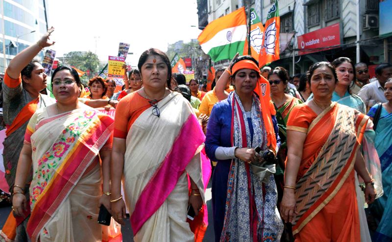 WD 2019:  Bengal BJP leader Locket Chatterjee leads rally in Kolkata