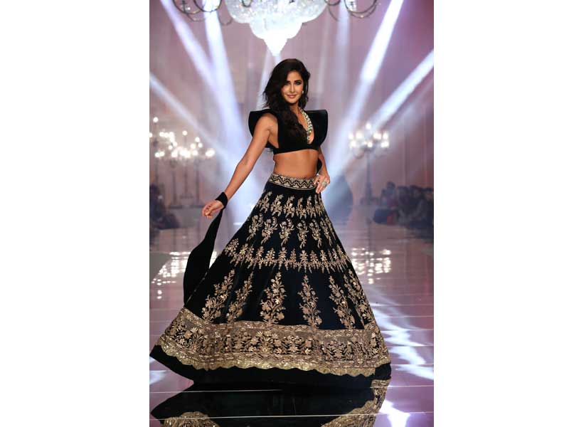 Katrina Kaif graces Lakme Fashion Week in Manish Malhotra's costume