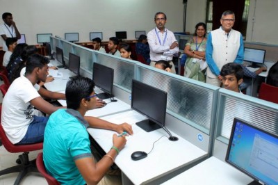 Entrances for SRMJEEE (B.Tech), SRMJEEH (UG/PG) starts today